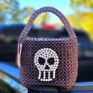 Bouffant Broken Hearts Skull Beaded Purse
